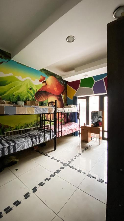 Fox Hostel Almatı Dış mekan fotoğraf